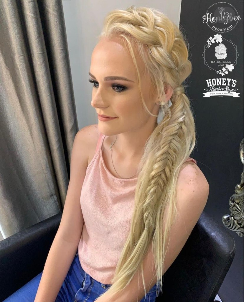 Blonde braid hairstyle styled by Hairstelle